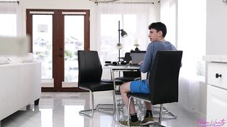 2023-08-30-ML-175622-my-stepmoms-melons-s3e3_960