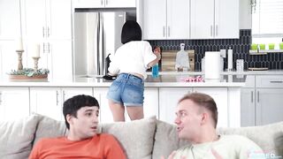 2024-01-26-ML-184250-whatever-stepmom-wants-s4e4_960