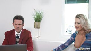 horny-housewife-gets-a-creampie_720