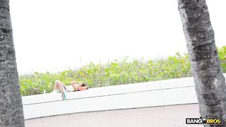 2025-07-23-11237281-kloe-loves-the-bang-bus_720