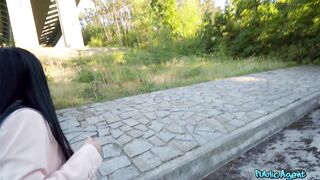 2023-11-15-9510201-skinny-russian-bus-stop-pickup_720