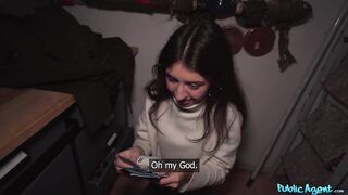 2024-01-30-9792151-petite-house-cleaner-loves-to-suck_720