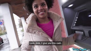 2023-05-16-8741091-cute-brazillian-has-cashflow-problem_720