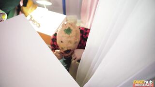 2022-10-28-8248671-housemates-halloween-prank_720