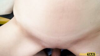 2022-11-17-8276551-she-fucks-so-loudly_720