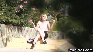 2011-11-26-pornpros-public-cock-slap-violations_950