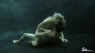 2022-11-27-sensuous-sunny_HD
