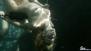 2022-11-20-nikki-does_HD