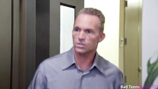 2018-06-23-58914-pussy-bandit-s6e2_960