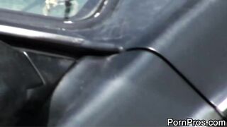 2011-10-15-522-friend-tapes-fuck-session_950