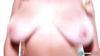 2025-08-31-56985-aurora-rose-56985_720