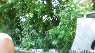 2011-07-29-855-rose-bed-blowjob-riley_950