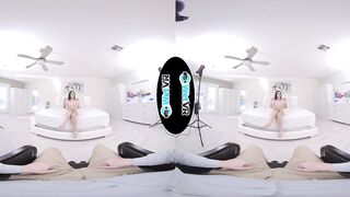 2020-12-04-30049-vr-casting_720