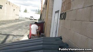 2010-11-13-27392-quick-bj-out-back_950