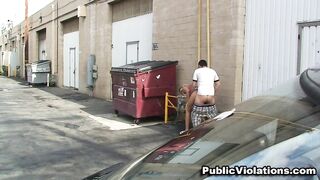 2010-11-13-27392-quick-bj-out-back_950