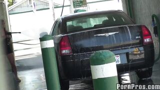 2010-12-12-27392-take-you-to-the-car-wash-yeah_950