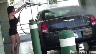 2010-12-12-27392-take-you-to-the-car-wash-yeah_950