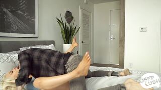 2020-02-12-94650-eye-contact-and-orgasms_1280