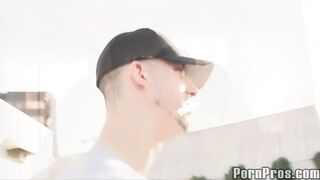 2011-02-07-316-valet-dick-deepthroat-parking_950