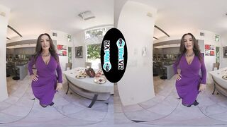 2019-12-06-29727-big-dildo-surprise_720