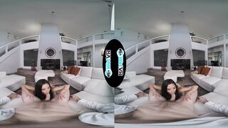 2023-02-24-30214-call-girl_720