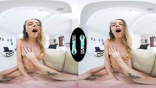 2019-10-18-29946-bath-creep_720