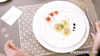 2025-09-17-27047-do-you-know-what-britney-dutchs-favourite-dessert-is-its-creamy_720