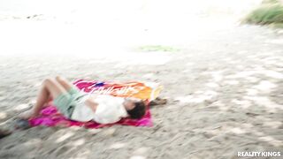 2025-09-18-11358581-baes-beach-day-anal_720