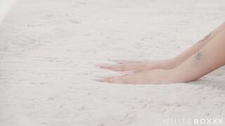 2025-09-14-11341521-yoga-for-two_720