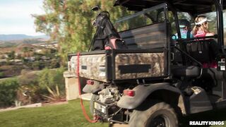 2025-03-17-10765241-one-in-her-hole_720