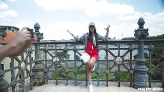 2025-07-31-11237201-running-into-a-pornstar_720