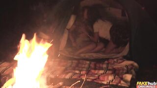 2017-10-07-4094361-the-campfire_720