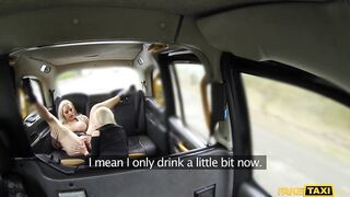 2017-11-26-4074241-busty-blondes-filthy-taxi-threesome_720