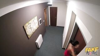 2017-12-05-4094751-the-landlord_720