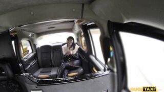 2018-04-18-4076761-taxi-threesome-with-great-rimming_720