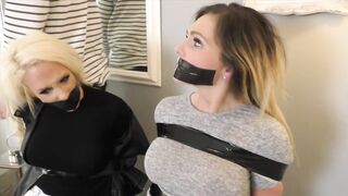 borderlandbound-7313-roxi-lucy-in