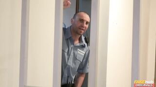 2018-05-26-4094571-prison-heat_720