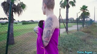 2021-01-25-4422205-be-my-topless-tattooed-cover-girl_720