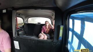 2021-03-25-4435031-cheeky-sexy-passenger-gets-fucked_720