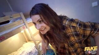2021-04-17-4441181-the-frozen-girls-prank_720