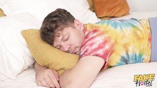 2021-11-25-4493051-lets-have-a-squirt-over_720