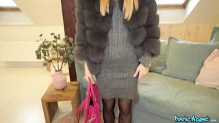 2021-12-30-4500711-fucking-by-the-christmas-tree_720