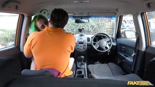 2018-02-05-4098151-wild-ride-for-tattooed-busty-beauty_720