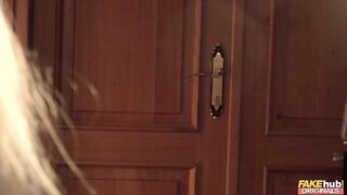 2018-02-24-4094321-fake-robber_720