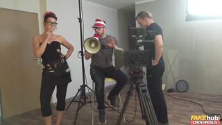 2018-08-18-4094501-vietnam-love-story_720