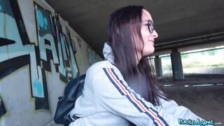 2018-10-11-4353711-hot-czech-body-fucked-under-bridge_720