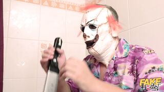 2018-10-27-4353529-halloween-pranks_720