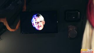 2018-10-27-4353560-space-taxi-they-mostly-come-at-night-mostly_720