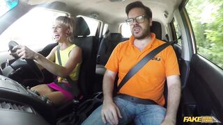 2018-11-05-4353543-petite-german-pussy-gets-creampied_720