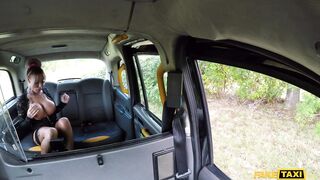 2018-11-21-4353555-busty-stripper-wants-big-black-cock_720